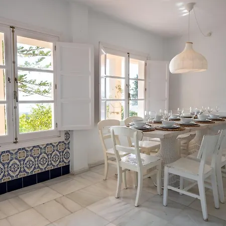 Gran Con Vistas Al Mar Y Piscina Privada