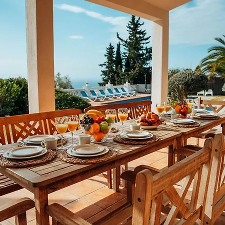 Gran Con Vistas Al Mar Y Piscina Privada