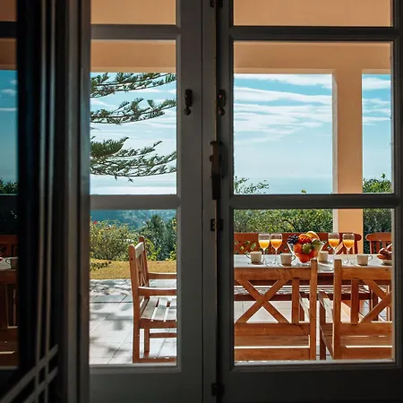 Gran Con Vistas Al Mar Y Piscina Privada